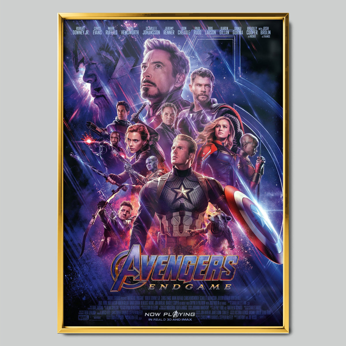 Avengers: Endgame филмов постер със златиста рамка