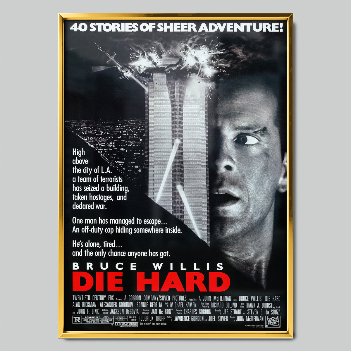 Die Hard филмов постер със златиста рамка