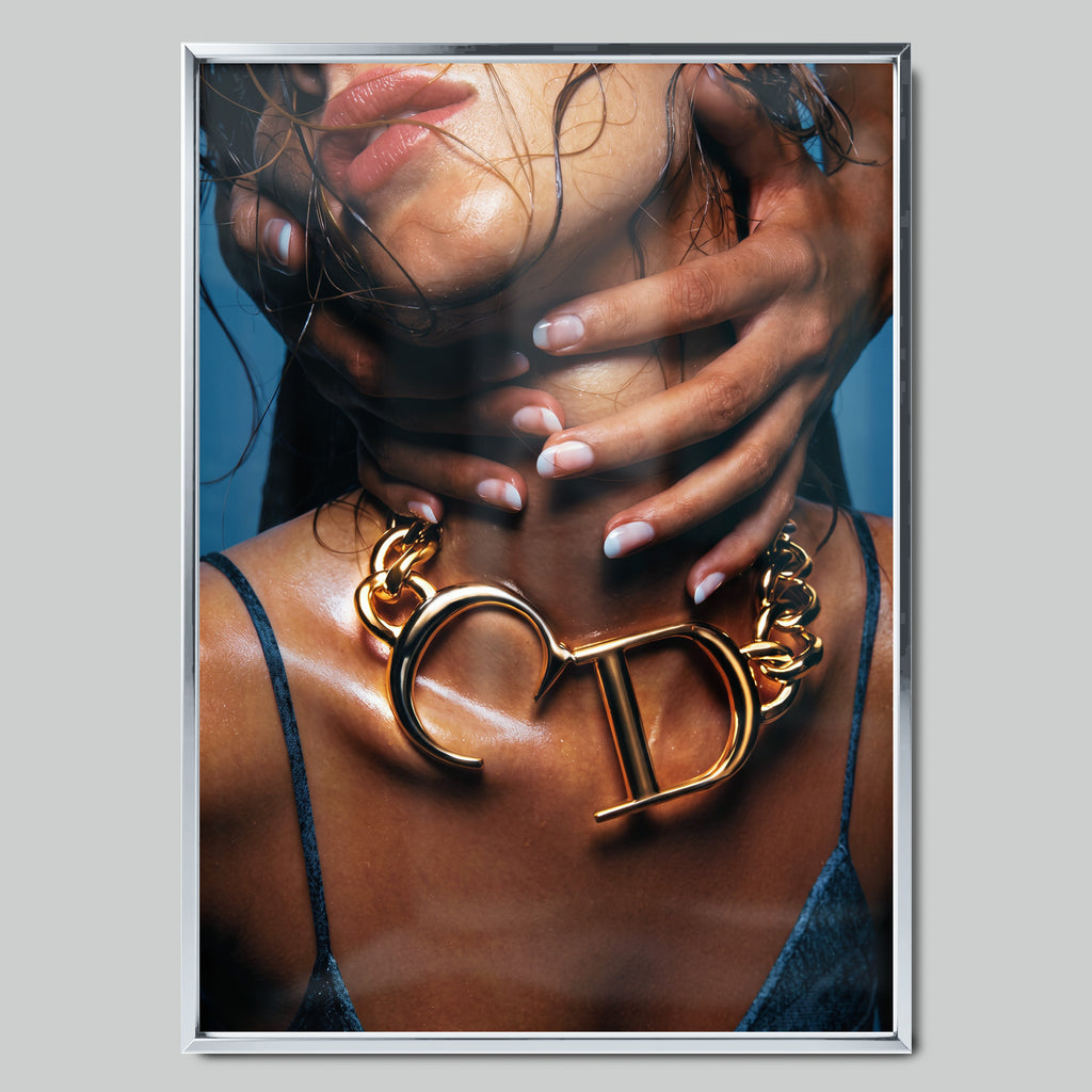 Dior Choker арт постер със сребриста рамка
