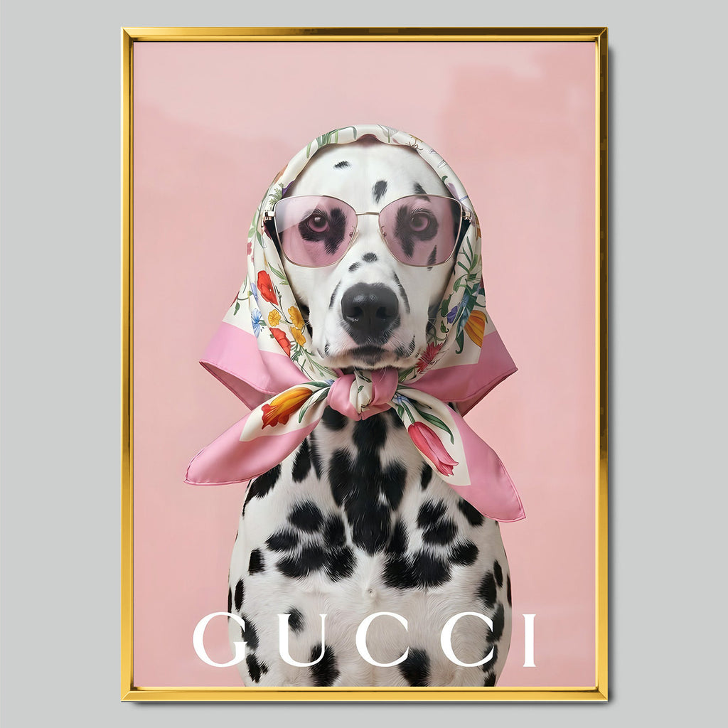 Gucci Dog арт постер със златиста рамка