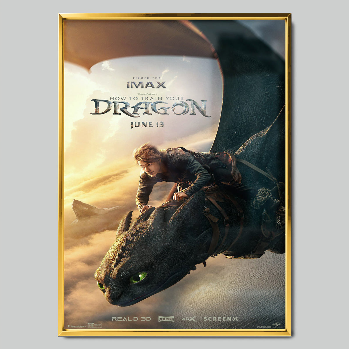How to Train Your Dragon филмов постер със златиста рамка