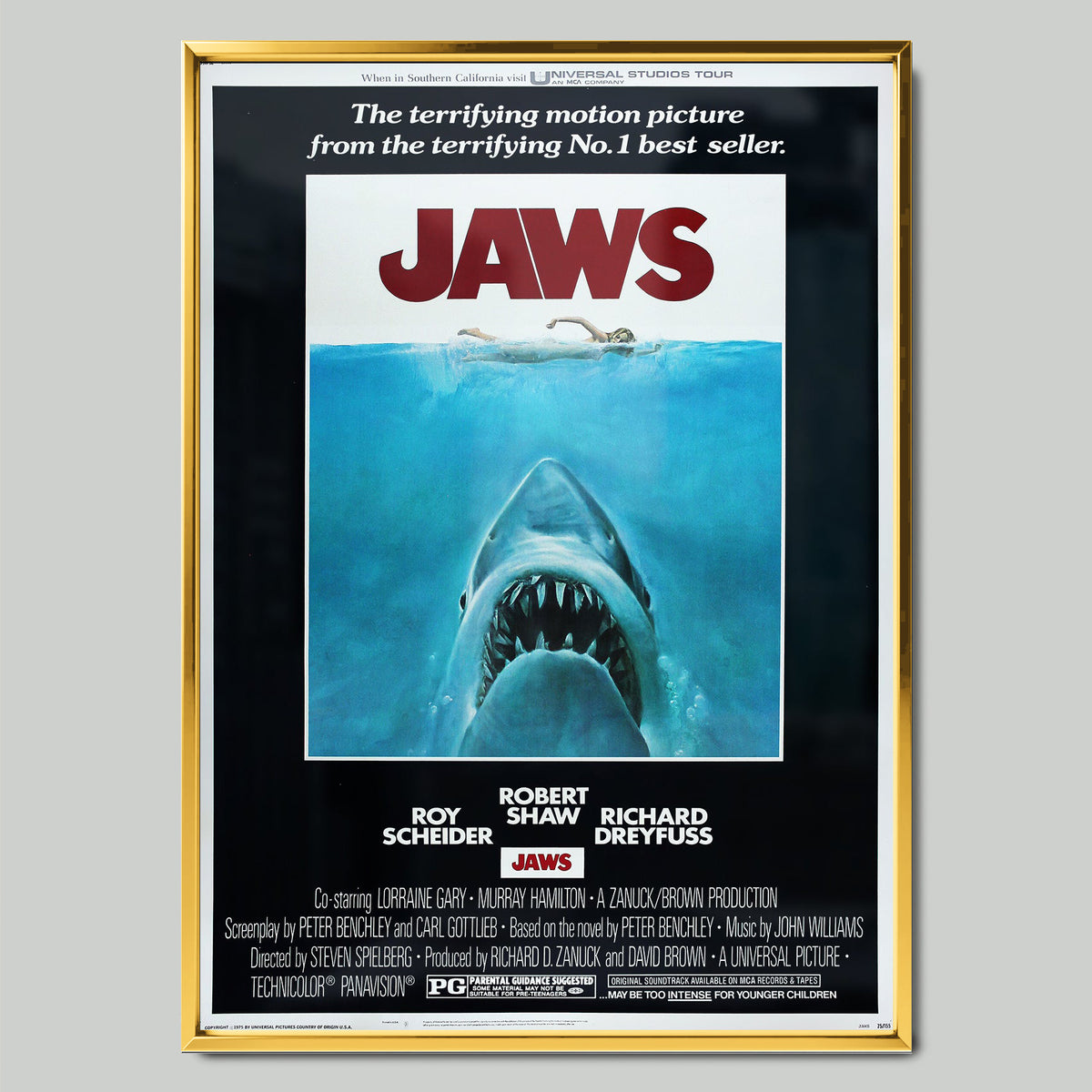 Jaws 1975 филмов постер със златиста рамка