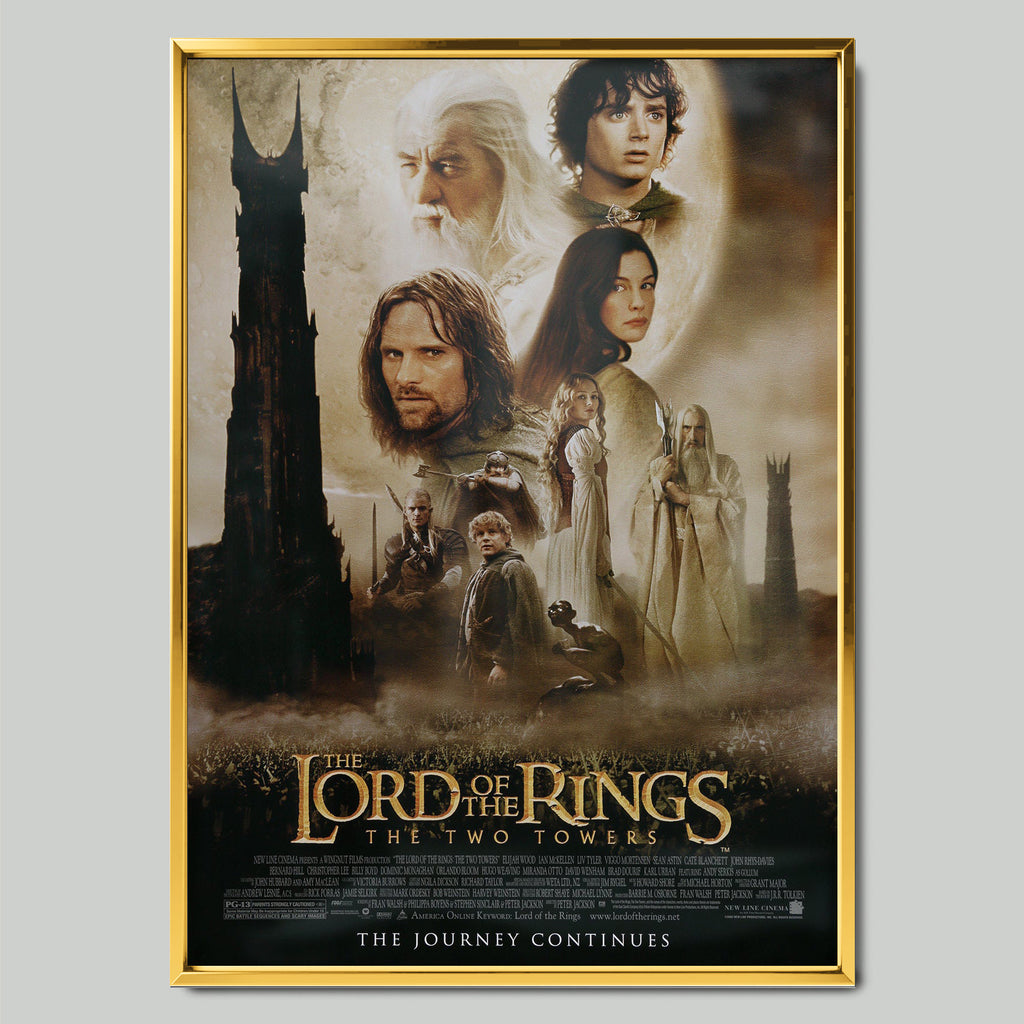 The Lord of the Rings: The Two Towers филмов постер със златиста рамка