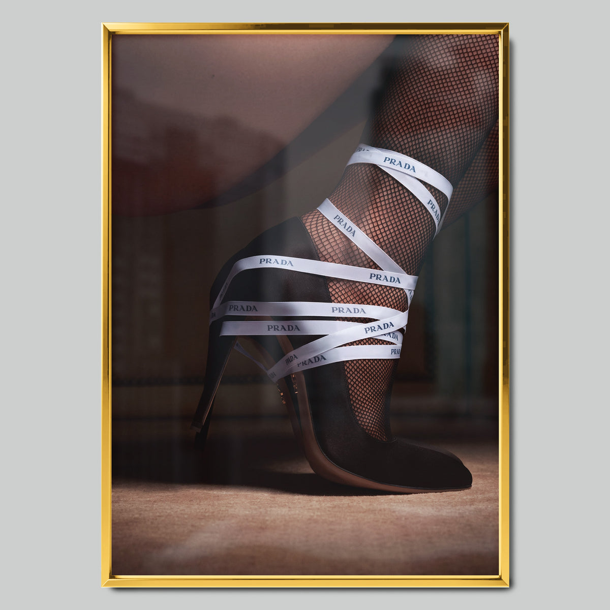 Prada Ribbons арт постер със златиста рамка