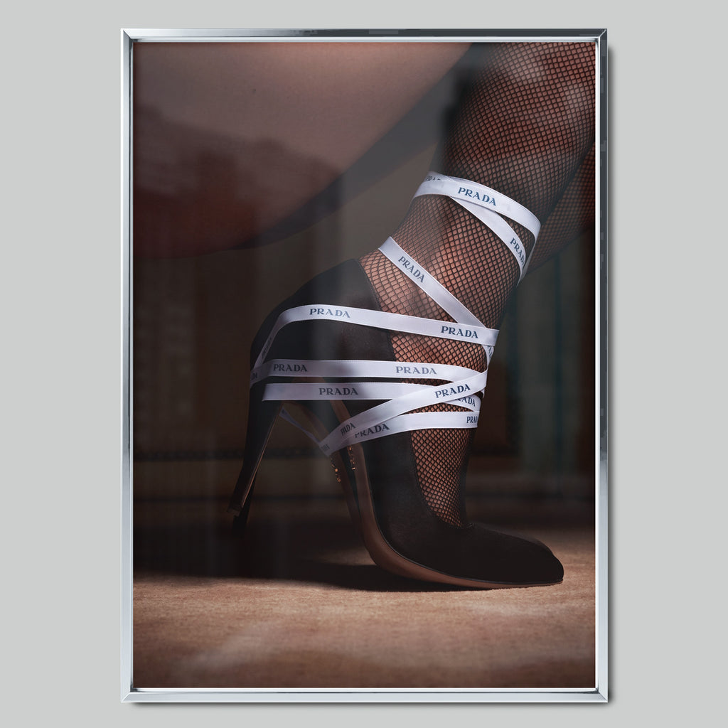 Prada Ribbons арт постер със сребриста рамка