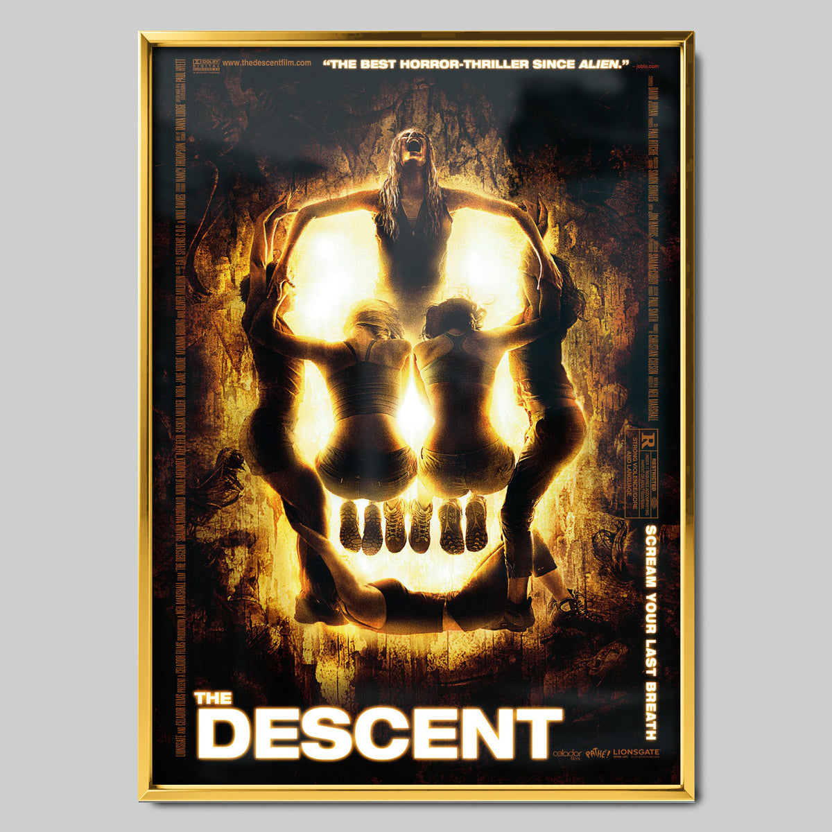 The Descent филмов постер със златиста рамка