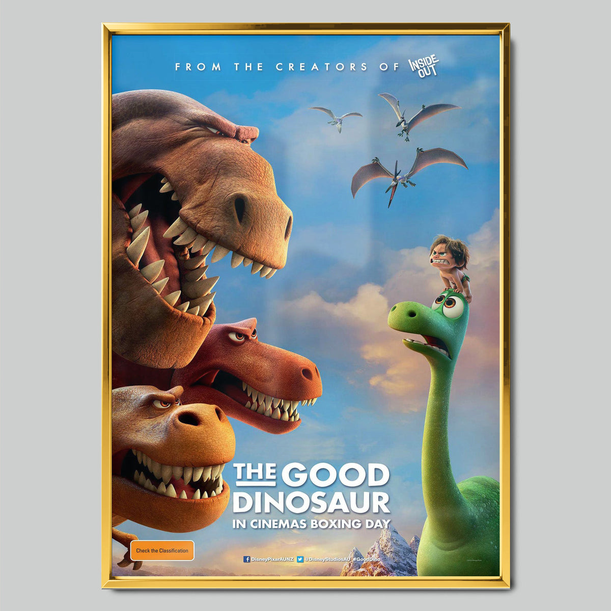 The Good Dinosaur филмов постер със златиста рамка