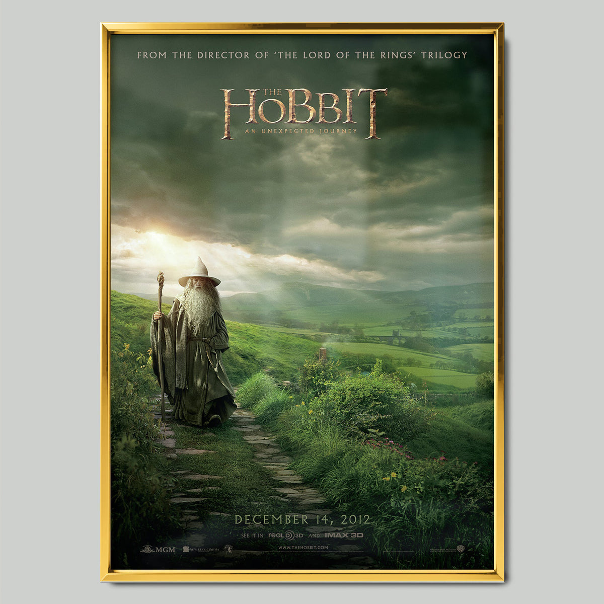 The Hobbit: An Unexpected Journey филмов постер със златиста рамка